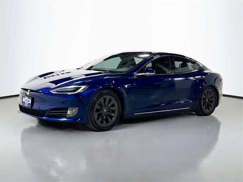 Used 2020 Tesla Model S Long Range image 3
