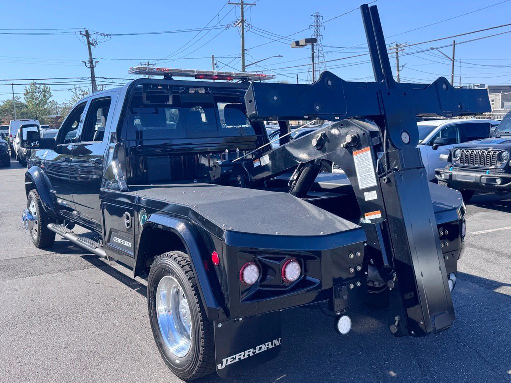Used 2025 RAM 5500 4x4 Crew Cab w/ Laramie Trim Package image 1