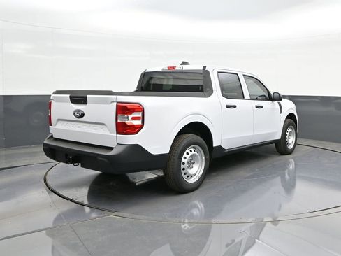 New 2025 Ford Maverick XL w/ Equipment Group 102A image 11