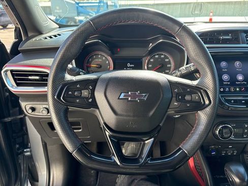 Used 2022 Chevrolet TrailBlazer RS w/ Technology Package image 28