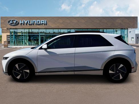 New 2026 Hyundai Ioniq 5 Limited RWD image 3