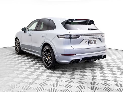 Used 2021 Porsche Cayenne GTS image 3