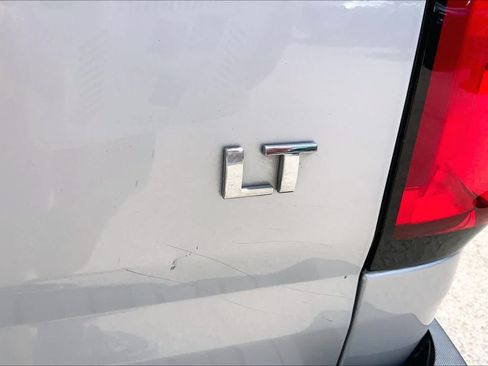 Used 2020 Chevrolet Colorado LT RWD image 10