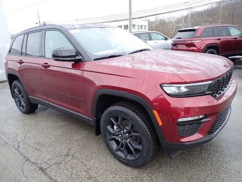 New 2025 Jeep Grand Cherokee Limited w/ MOPAR Finishing Package AWD/4WD image 9