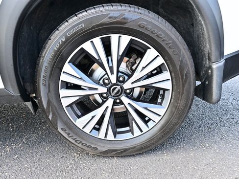 Used 2022 Nissan Rogue SV w/ SV Premium Package AWD/4WD image 9