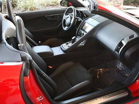 Used 2019 Jaguar F-TYPE Convertible image 53