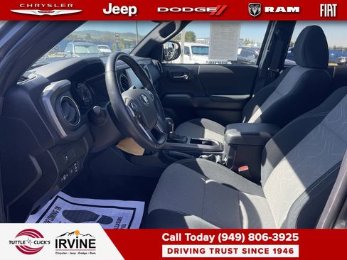 Used 2023 Toyota Tacoma TRD Off-Road image 17