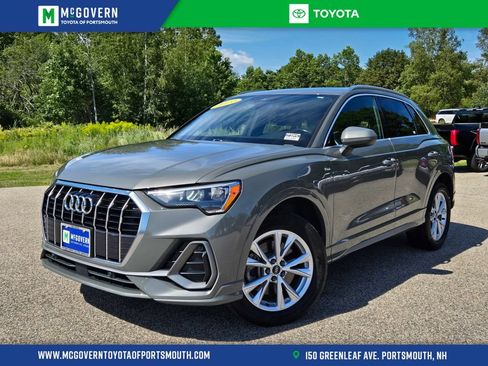Used 2021 Audi Q3 2.0T Premium w/ Convenience Package AWD/4WD image 1