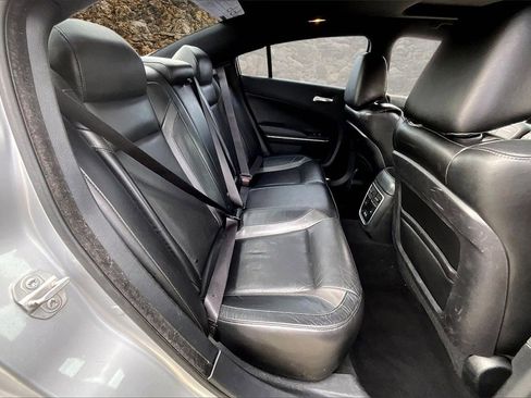 Used 2020 Dodge Charger SXT w/ Leather Interior Group image 22