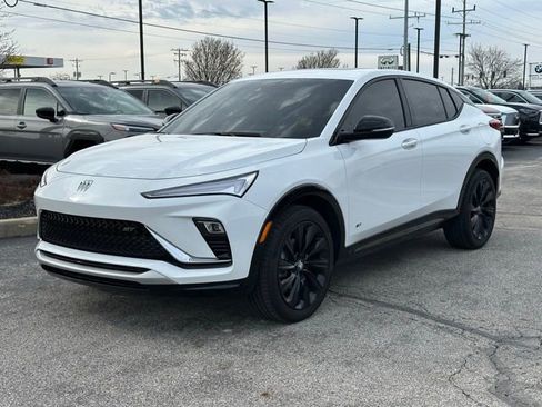 Used 2025 Buick Envista Sport Touring w/ Convenience I Package image 3