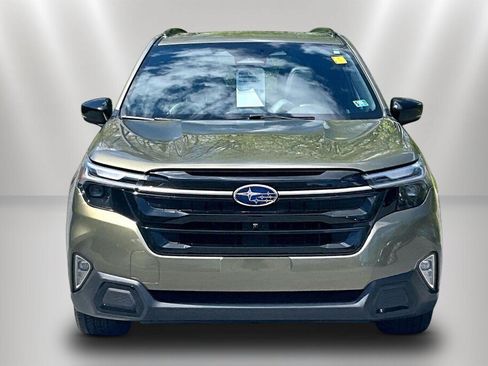Certified 2025 Subaru Forester Touring w/ Popular Package - Touring AWD/4WD image 2