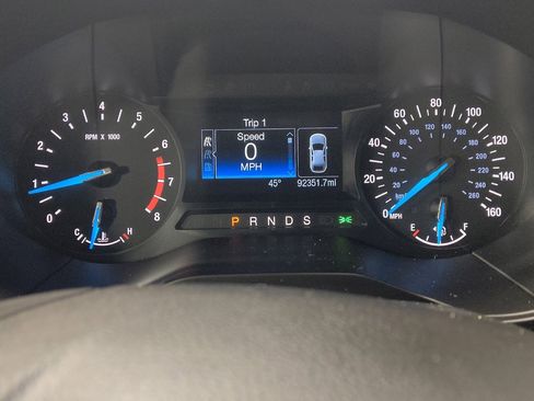 Used 2020 Ford Edge SE image 23