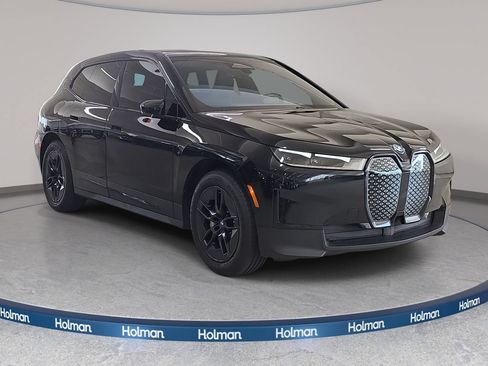 Used 2024 BMW iX xDrive50 AWD/4WD image 4