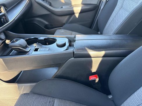 Used 2023 Nissan Rogue SV image 20