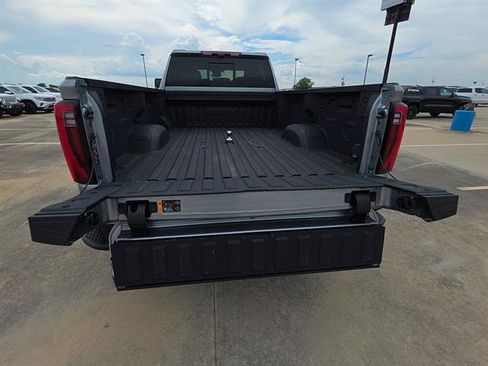 Used 2026 GMC Sierra 3500 Denali w/ Denali Reserve Package AWD/4WD image 12