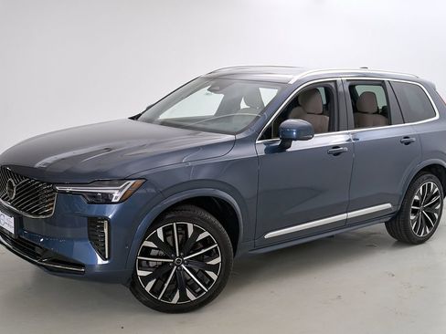New 2026 Volvo XC90 B5 Plus w/ Protection Package AWD/4WD image 3