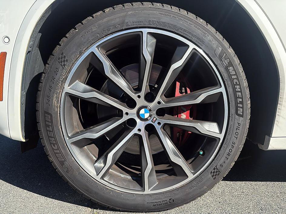 Used 2021 BMW X4 xDrive30i w/ Executive Package AWD/4WD image 12