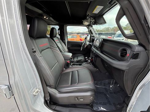 Used 2024 Jeep Wrangler Rubicon image 46