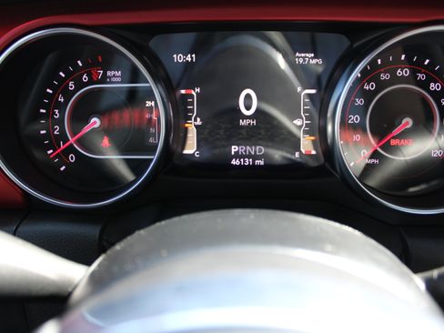 Used 2022 Jeep Gladiator Rubicon w/ LED Lighting Group AWD/4WD image 16