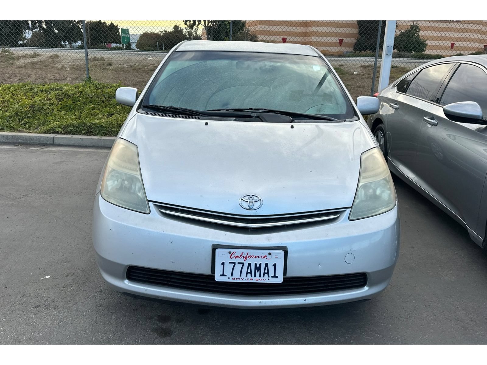Used 2006 Toyota Prius w/ Pkg 3 FWD image 3