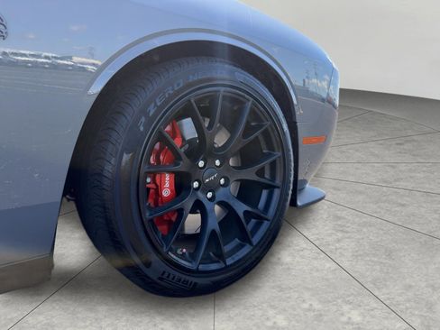 Used 2019 Dodge Challenger SRT Hellcat Redeye RWD image 9