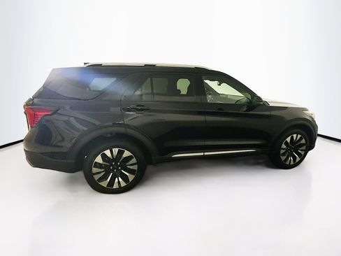 Used 2025 Ford Explorer Platinum w/ LUX Leather Package image 10
