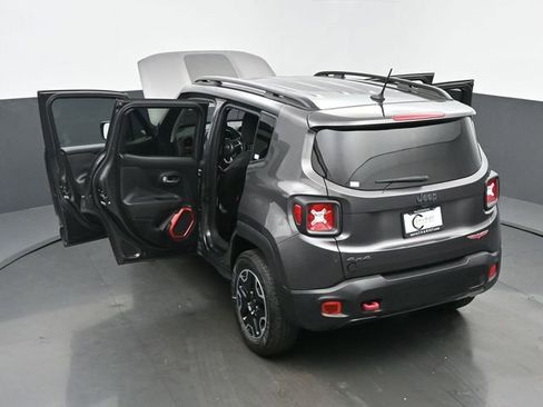 Used 2016 Jeep Renegade Trailhawk image 64