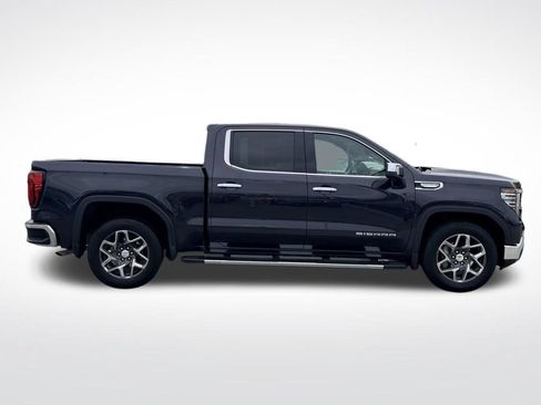 Used 2025 GMC Sierra 1500 SLT RWD image 7