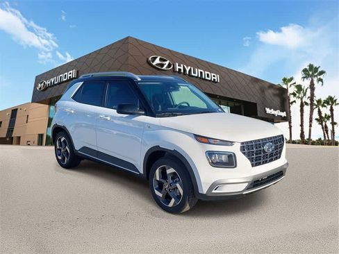New 2026 Hyundai Venue SEL image 4