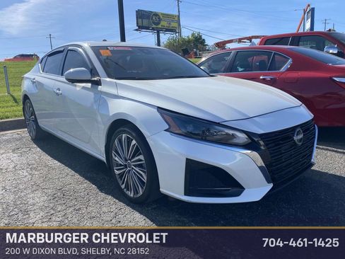 Used 2024 Nissan Altima 2.5 SL image 1