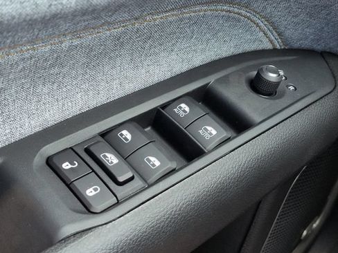 New 2026 Jeep Compass Latitude AWD/4WD image 23