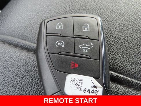 Used 2024 GMC Sierra 1500 Elevation w/ Preferred Package AWD/4WD image 38