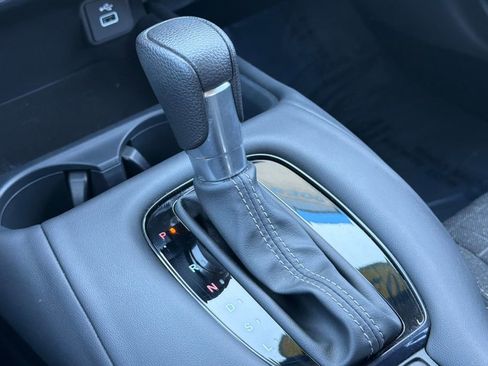 Certified 2025 Honda HR-V LX image 24