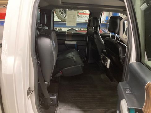 Used 2016 Ford F150 Lariat w/ Equipment Group 502A Luxury AWD/4WD image 10