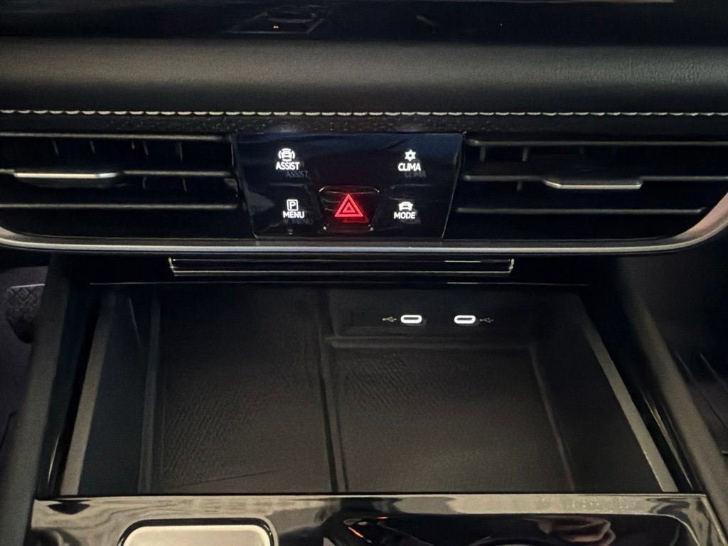 Used 2024 Volkswagen Atlas SE AWD/4WD image 70