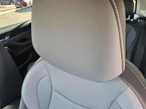 New 2026 Volkswagen Tiguan SE image 5