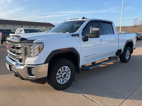 Used 2022 GMC Sierra 2500 SLE w/ SLE Value Package; image 8