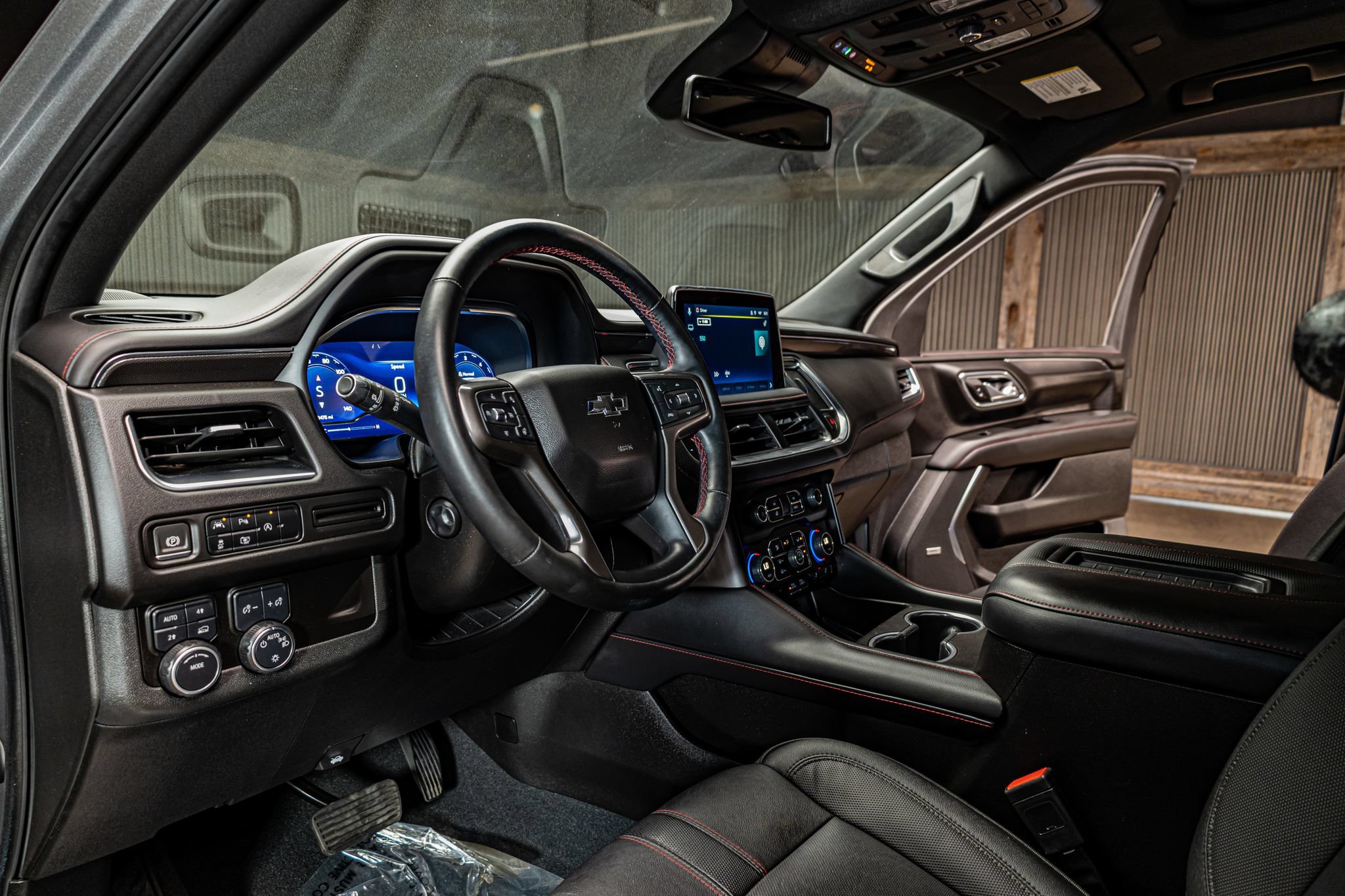 Used 2023 Chevrolet Tahoe RST w/ Luxury Package AWD/4WD image 13