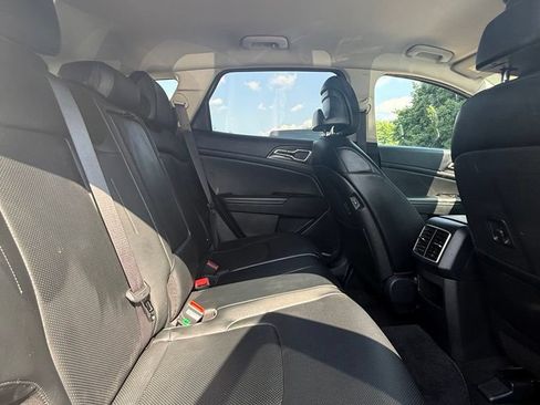 Used 2024 Kia Sportage EX AWD/4WD image 10