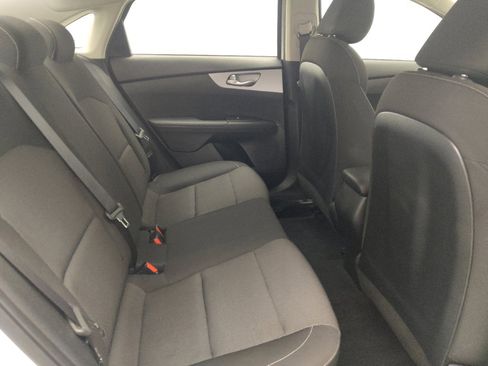 Used 2024 Kia Forte LXS FWD image 19