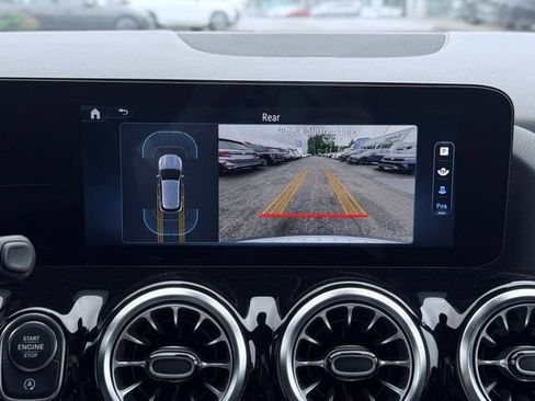 Used 2025 Mercedes-Benz GLA 250 4MATIC image 41