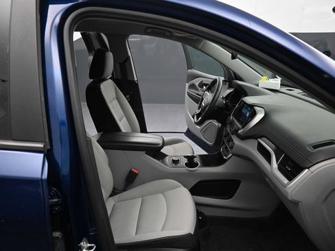 Used 2022 GMC Terrain SLE w/ Driver Convenience Package image 14