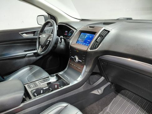 Certified 2020 Ford Edge Titanium AWD/4WD image 28