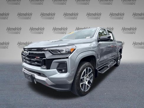 Used 2024 Chevrolet Colorado Z71 w/ Z71 Convenience Package 2 AWD/4WD image 5