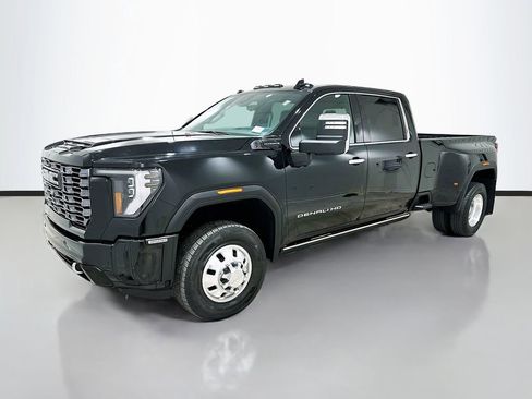 Used 2025 GMC Sierra 3500 Denali Ultimate image 3