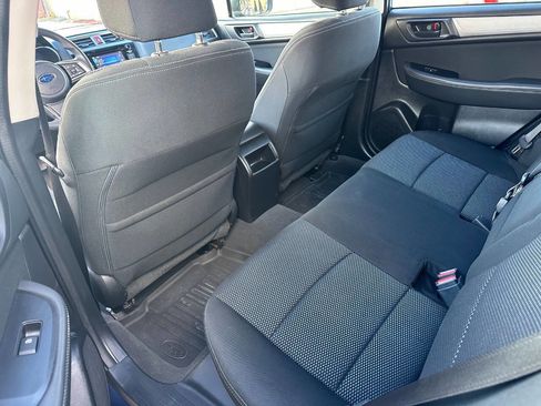 Used 2019 Subaru Outback 2.5i image 9