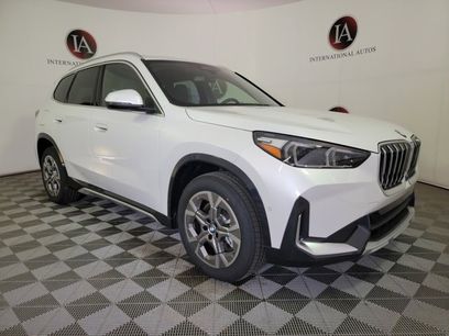 New 2025 BMW X1 xDrive28i w/ Premium Package