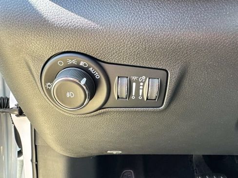 New 2026 Jeep Compass Latitude AWD/4WD image 23