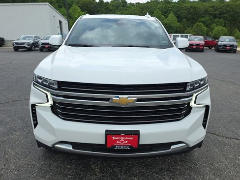 Used 2021 Chevrolet Suburban LT AWD/4WD image 3