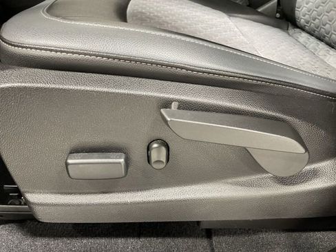 Used 2019 Chevrolet Colorado Z71 image 12